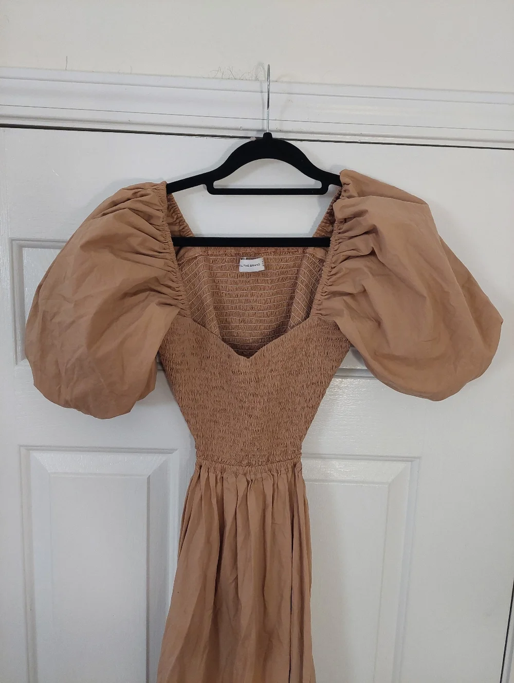 Faithfull The Brand Smocked Puff Sleeve Maxi Dress in Hazelnut Size 2 - Picture 5 of 6